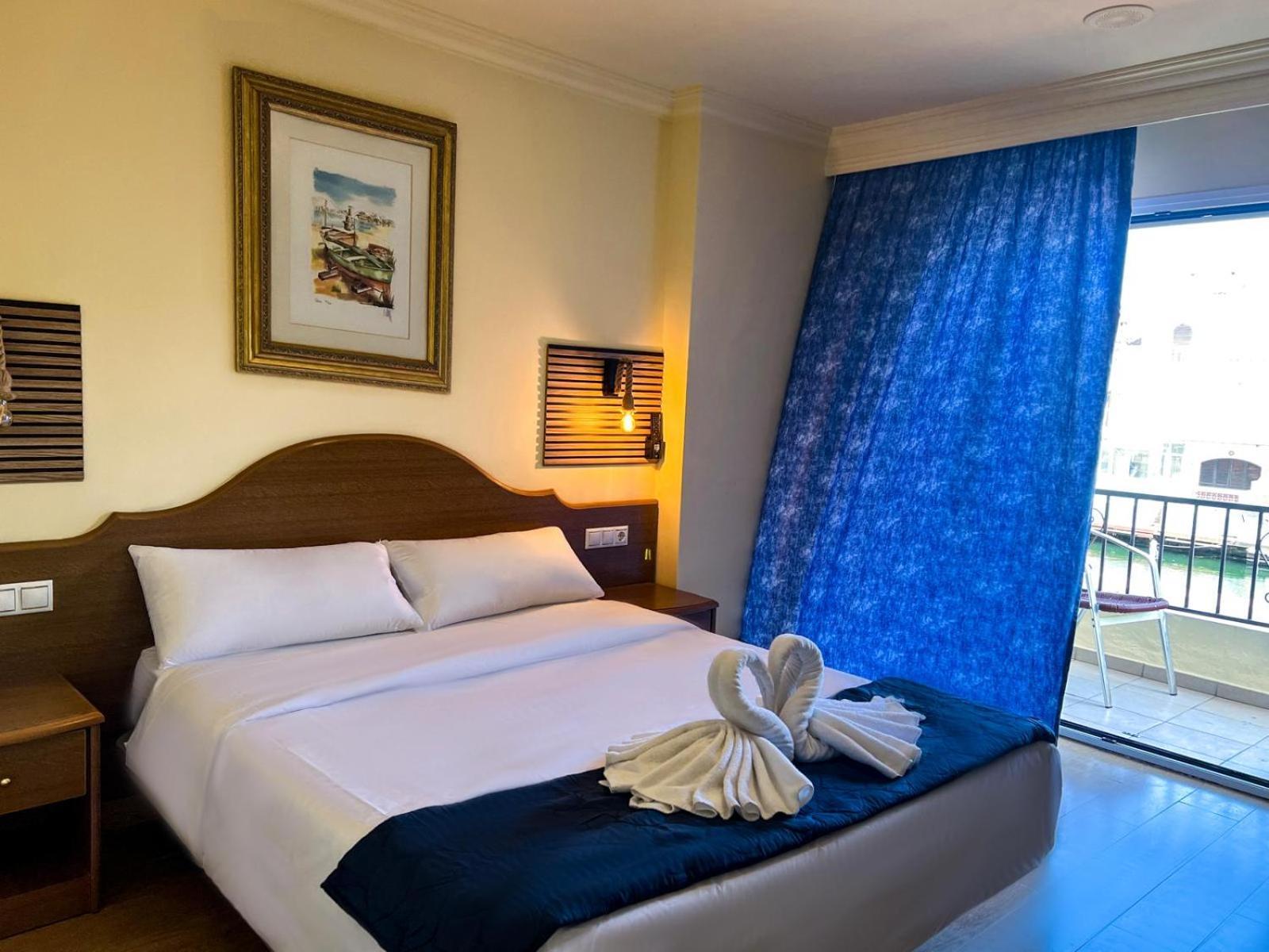 Hotel Portofino By Insidehome Empuriabrava Εξωτερικό φωτογραφία