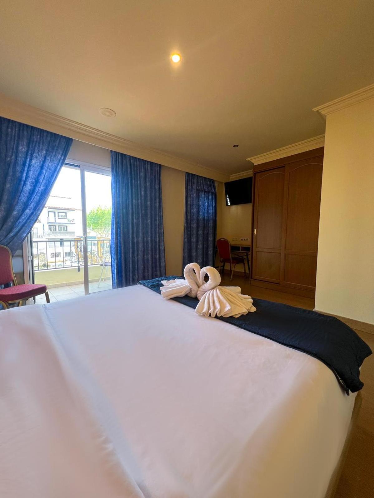 Hotel Portofino By Insidehome Empuriabrava Εξωτερικό φωτογραφία