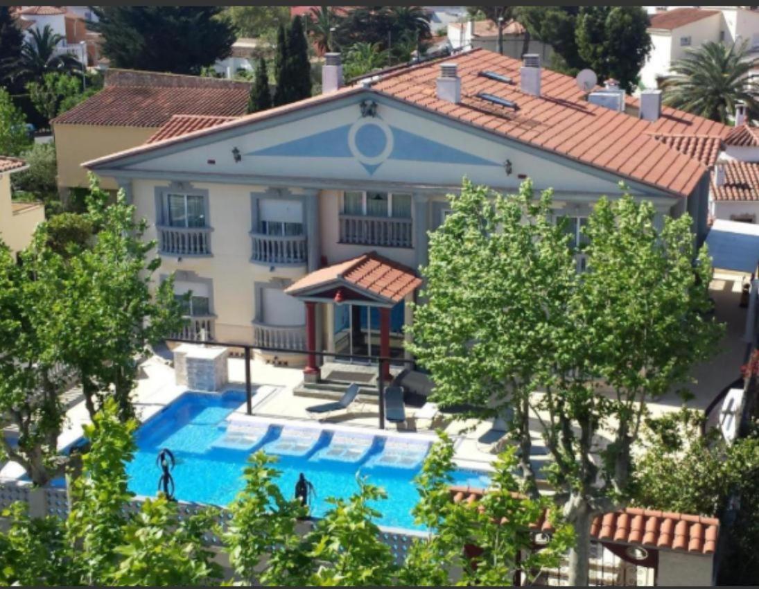 Hotel Portofino By Insidehome Empuriabrava Εξωτερικό φωτογραφία