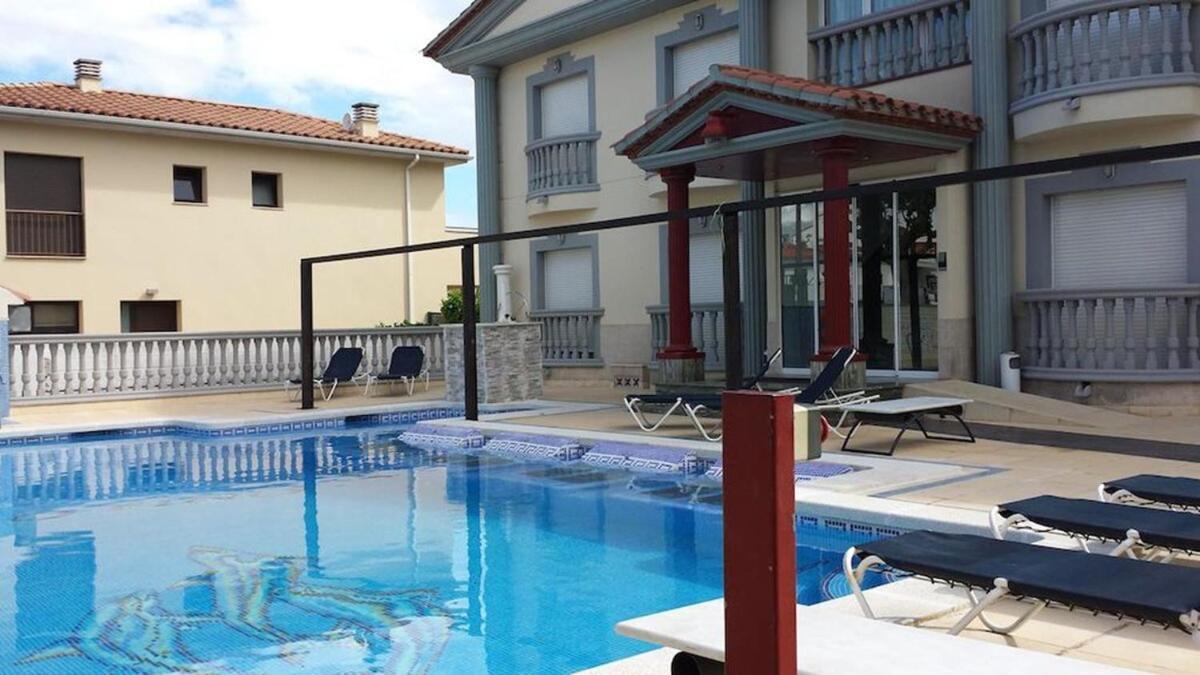 Hotel Portofino By Insidehome Empuriabrava Εξωτερικό φωτογραφία