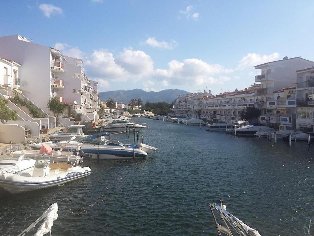 Hotel Portofino By Insidehome Empuriabrava Εξωτερικό φωτογραφία